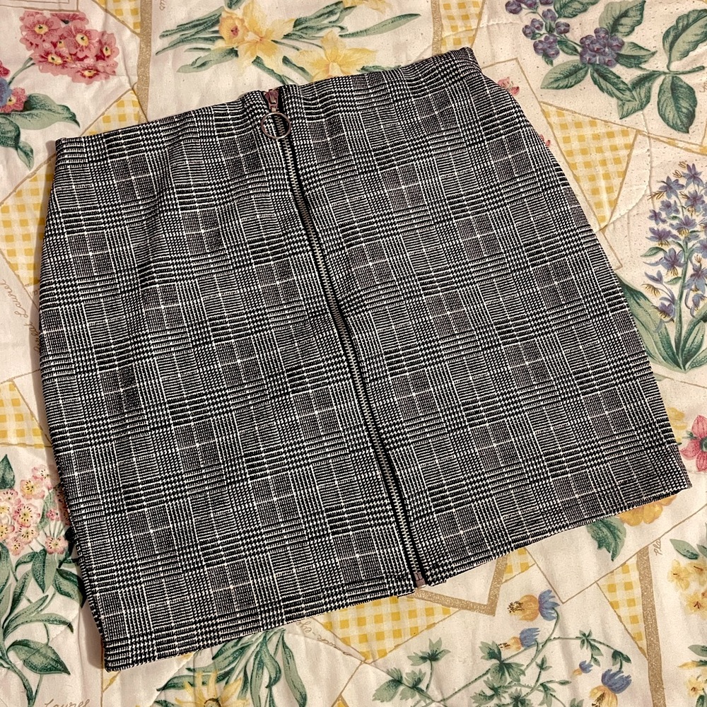 plaid bodycon zip skirt